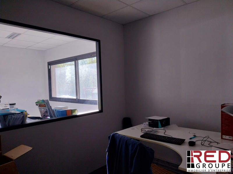 Local d'activités - 105 m²