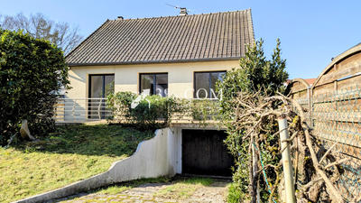 Maison - 95 m² - 4 pièces