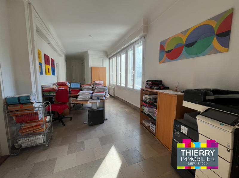 Appartement - 178 m² - 7 pièces