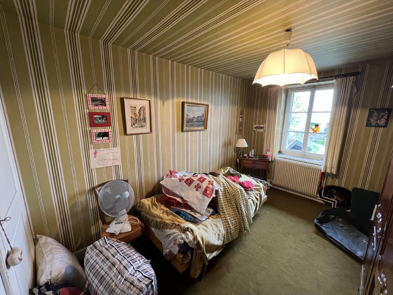 Maison - 185 m² - 8 pièces