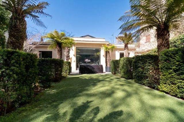 Hôtel particulier - 425 m² - 7 pièces