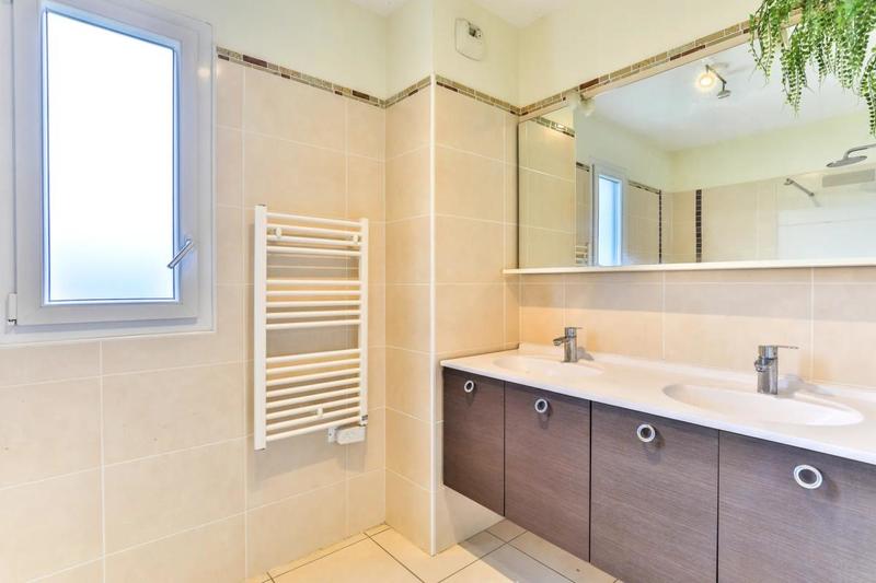 Appartement - 75 m² - 3 pièces