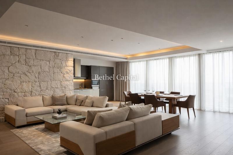 Appartement - 102 m² - 4 pièces