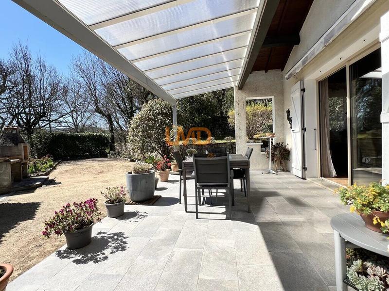 Maison - 95 m² - 4 pièces