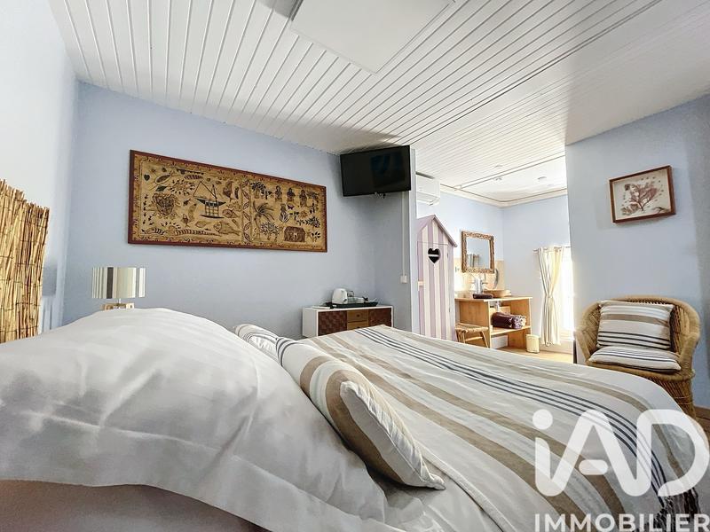 Maison de ville - 240 m² - 10 pièces