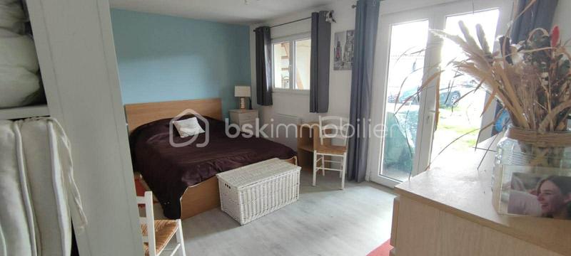 Maison - 205 m² - 7 pièces