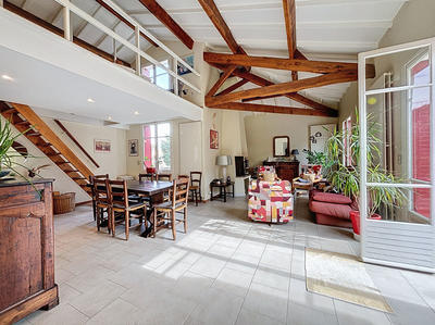 Maison - 196 m² - 5 pièces