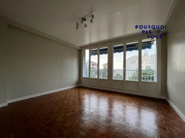 Appartement - 70 m² - 4 pièces