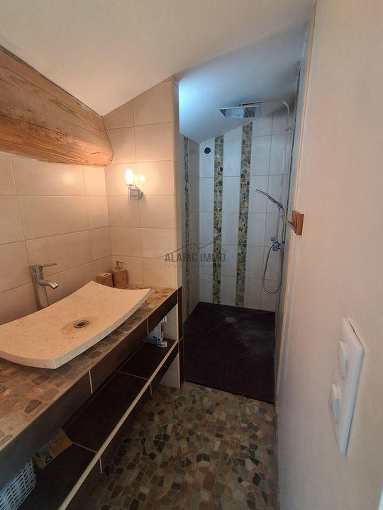 Maison - 178 m² - 5 pièces