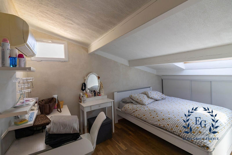 Maison contemporaine - 160 m² - 7 pièces