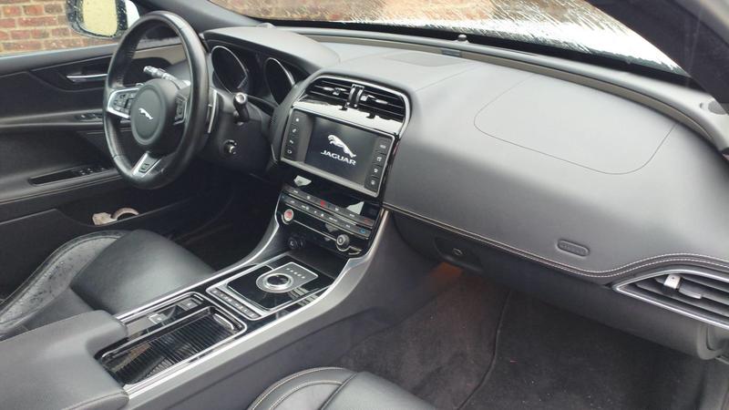 Jaguar Xe 2.0 200 Bva8 R Sport