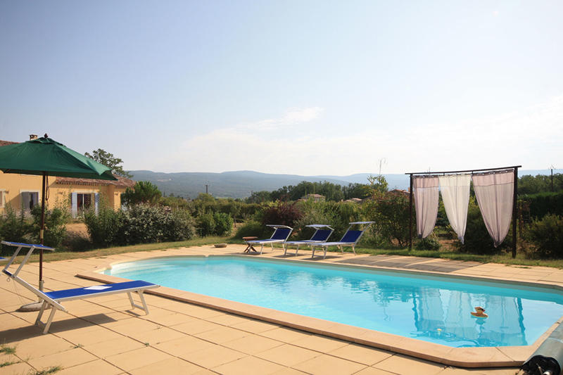 Maison - 318 m² - 9 pièces