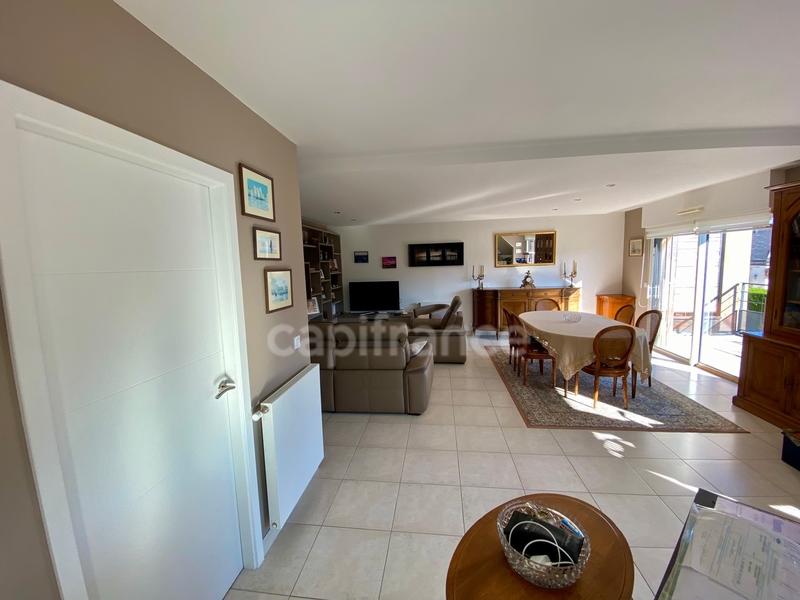 Appartement - 120 m² - 4 pièces