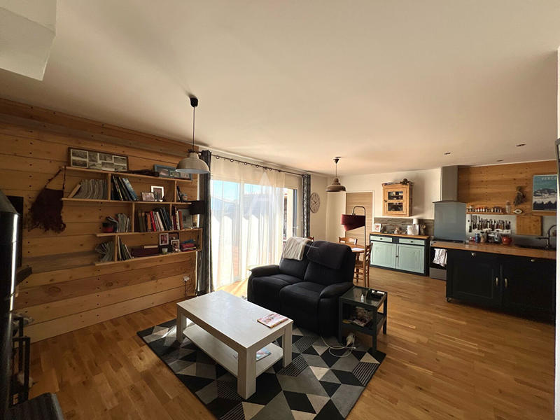 Maison - 85 m² - 4 pièces