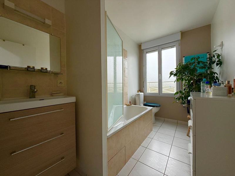 Maison - 84 m² - 5 pièces