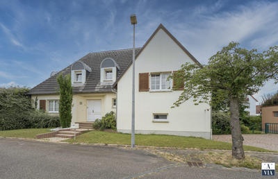 Maison - 193 m² - 6 pièces