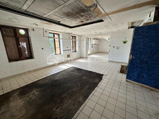 Immeuble - 300 m² - 12 pièces