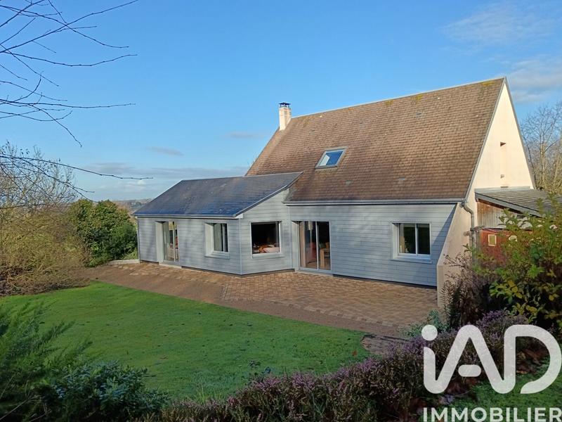 Maison - 140 m² - 5 pièces