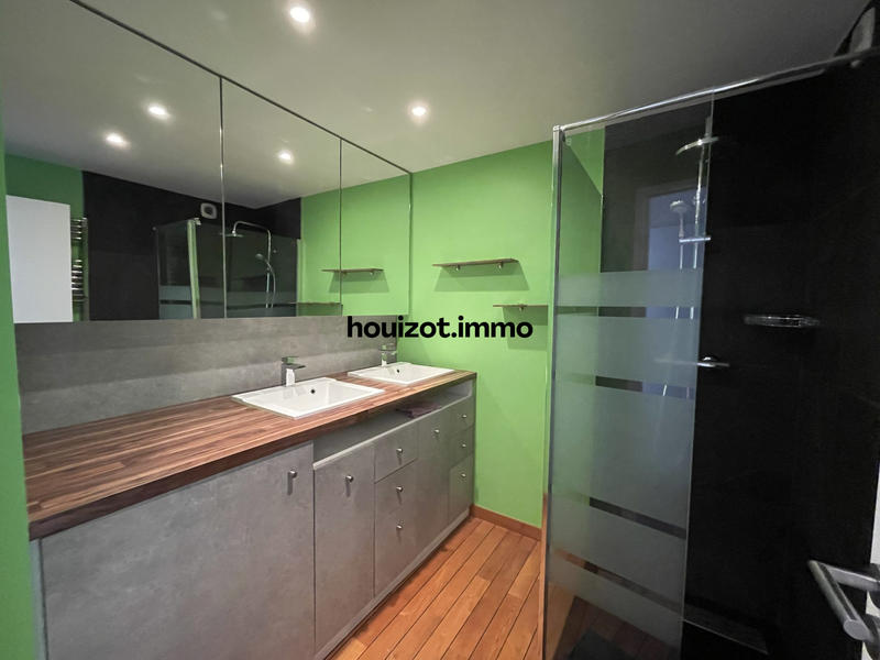 Appartement - 80 m² - 4 pièces