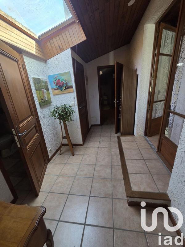 Maison - 204 m² - 7 pièces