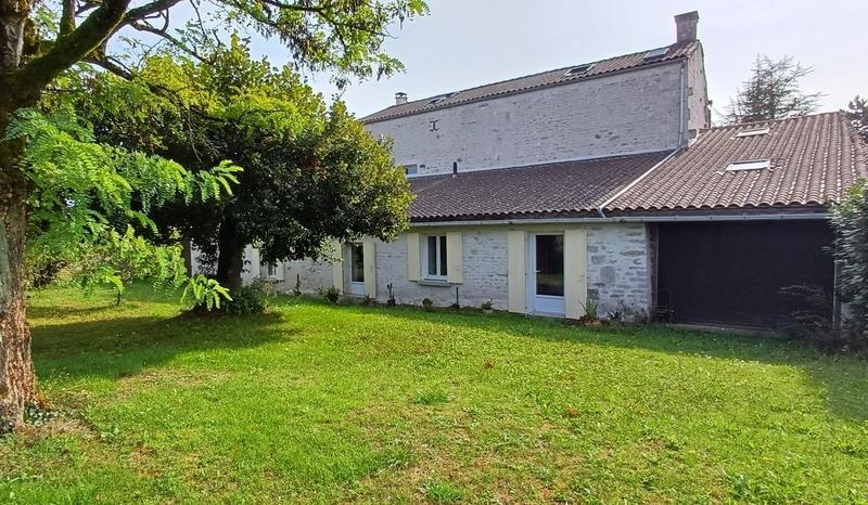 Maison de maîtres - 314 m² - 12 pièces