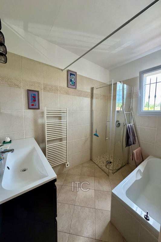 Villa - 152 m² - 6 pièces