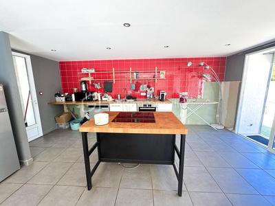 Villa - 167 m² - 6 pièces