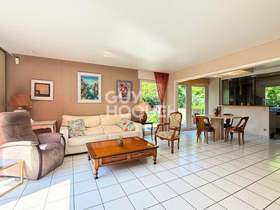 Maison - 163 m² - 6 pièces