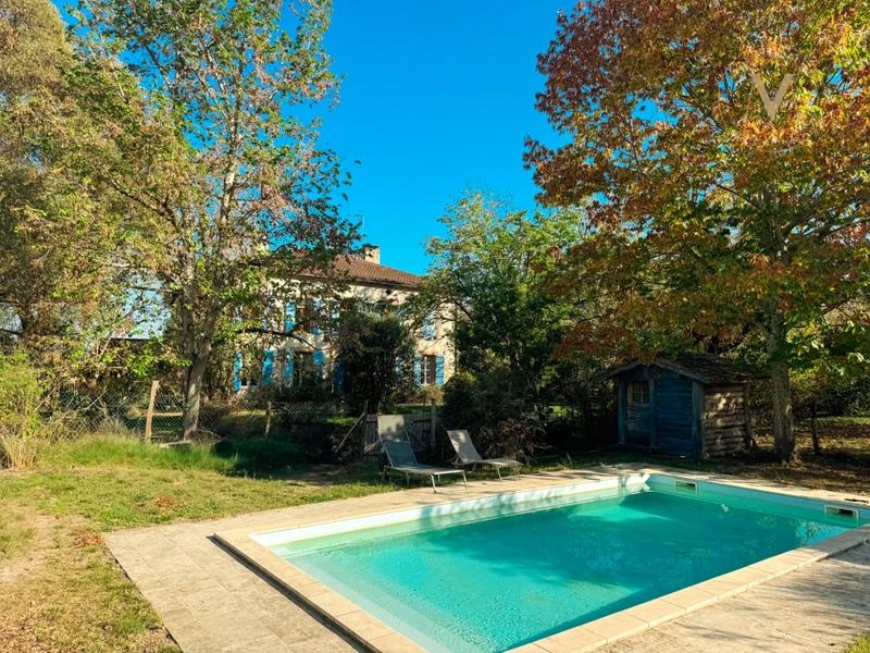 Maison - 273 m² - 7 pièces