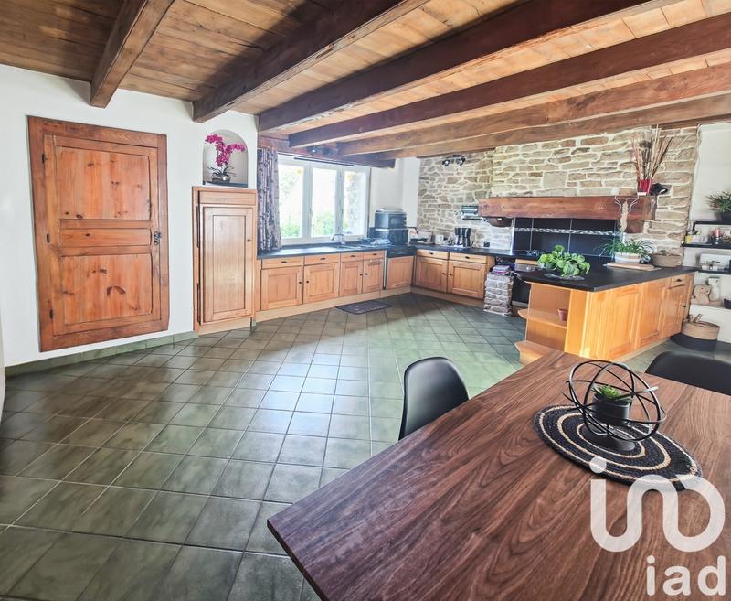 Maison - 162 m² - 8 pièces