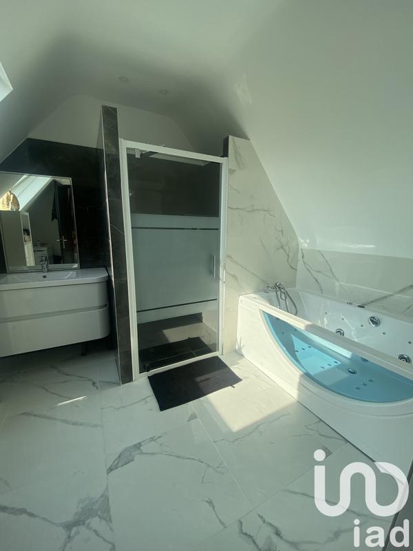 Maison - 115 m² - 4 pièces