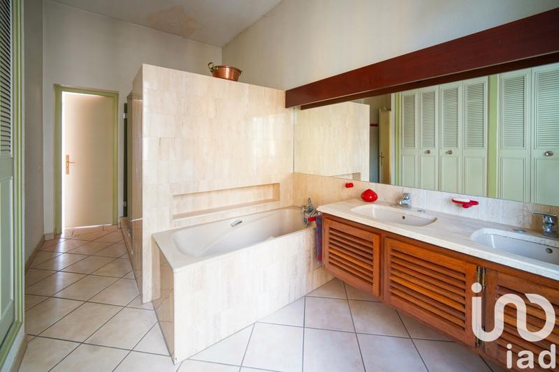 Appartement - 138 m² - 4 pièces