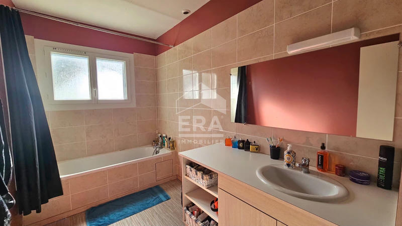 Maison - 108 m² - 6 pièces