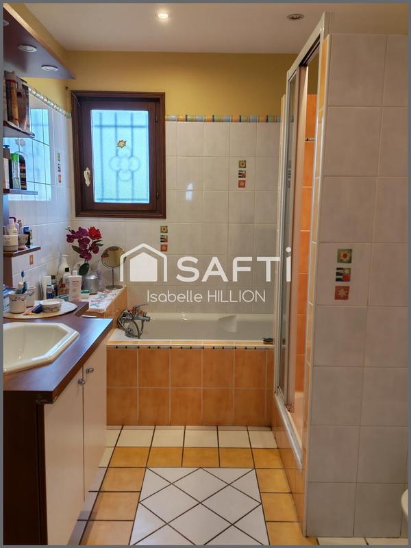 Maison - 111 m² - 5 pièces