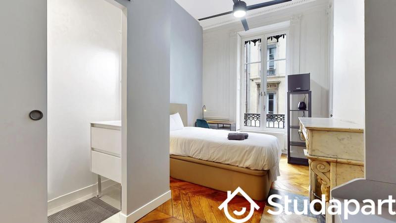 Chambre - 13 m² - 1 pièce