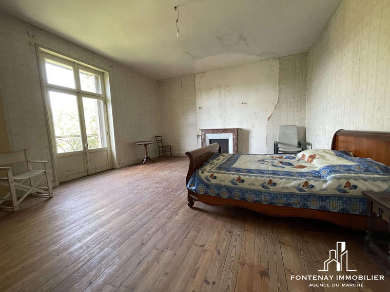 Maison - 346 m² - 11 pièces