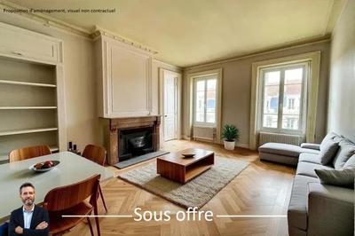 Appartement bourgeois - 77 m² - 3 pièces