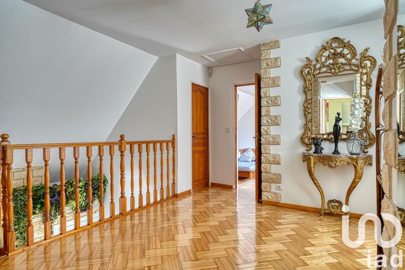 Maison - 162 m² - 6 pièces