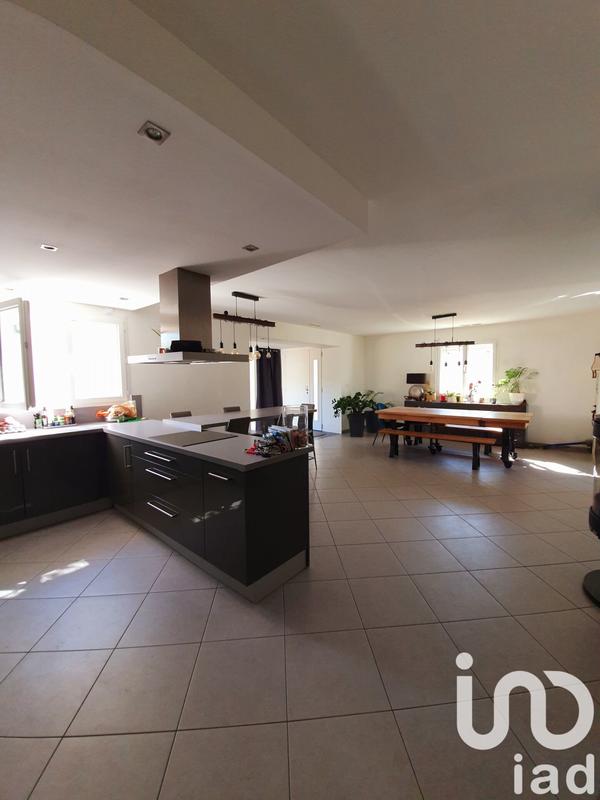 Maison - 231 m² - 10 pièces