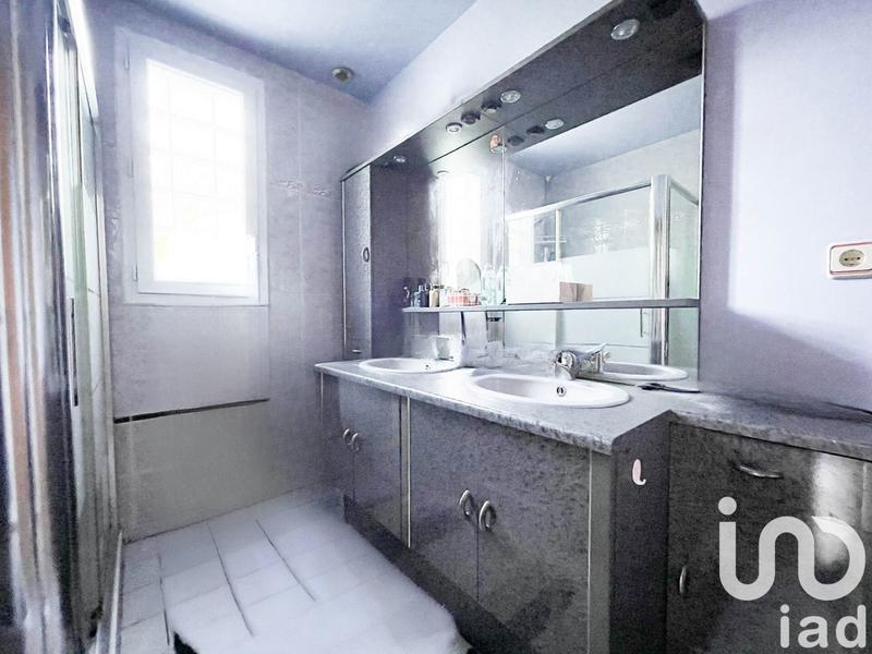 Maison - 142 m² - 7 pièces