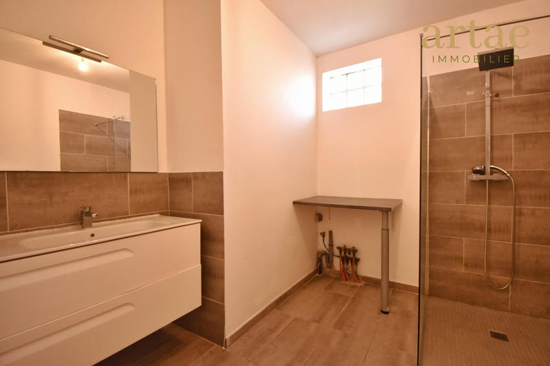 Appartement - 77 m² - 3 pièces