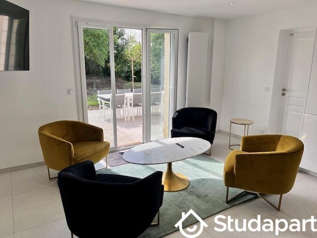 Chambre - 18 m² - 1 pièce