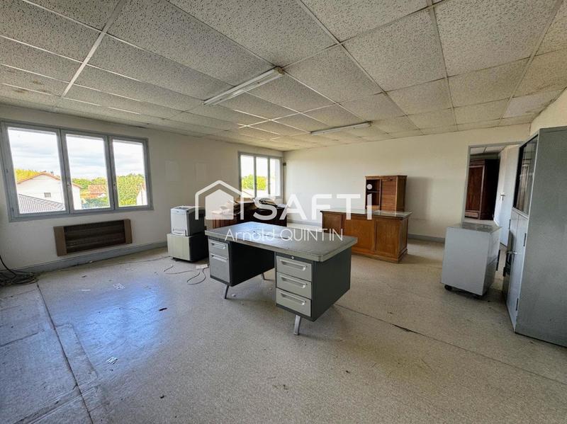 Local commercial - 2 020 m² - 6 pièces