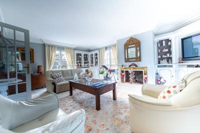 Maison - 187 m² - 7 pièces