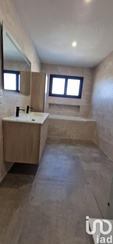 Maison - 122 m² - 5 pièces