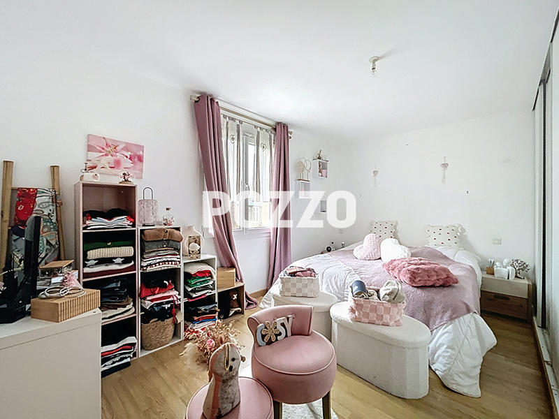 Maison - 157 m² - 5 pièces