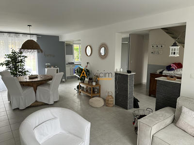 Maison - 142 m² - 5 pièces