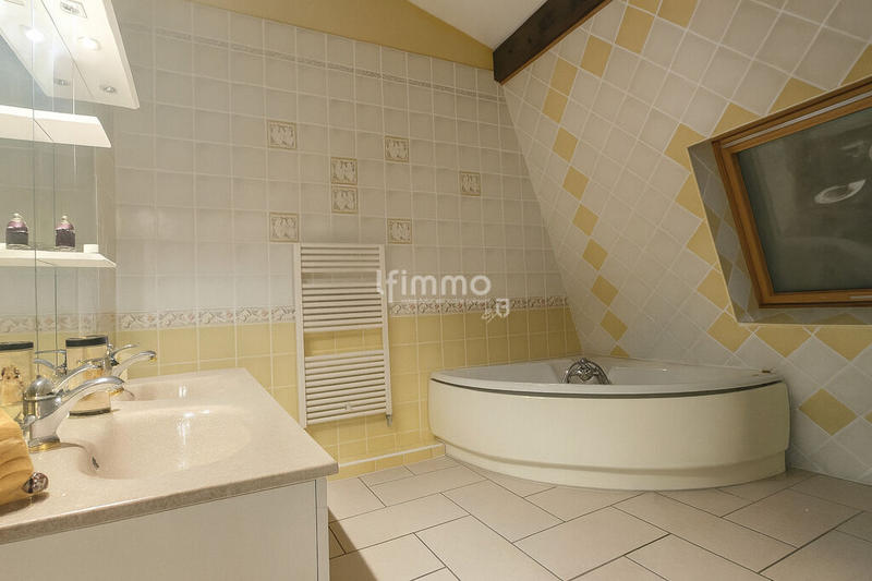 Immeuble - 326 m² - 12 pièces