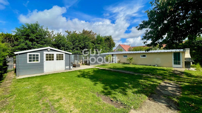 Maison - 234 m² - 10 pièces