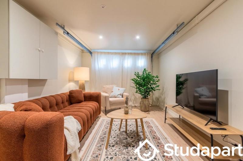 Chambre - 11 m² - 1 pièce